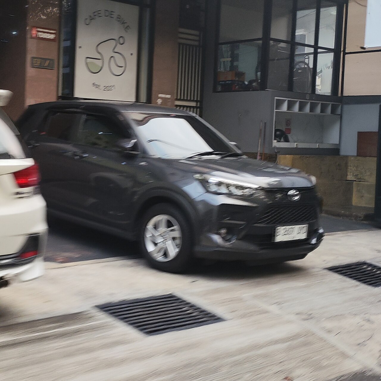 Lốp Toyota Raize: Thông số, cỡ lốp 205/60R17 và cách chọn lốp