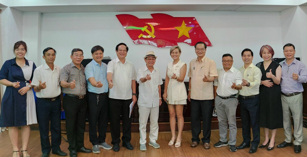 Chủ Tịch Hiệp Hội Yến Sào Việt Nam Thăm Và Làm Việc Tại Hiệp Hội Trang Trại Và Doanh Nghiệp Nông Nghiệp Việt Nam