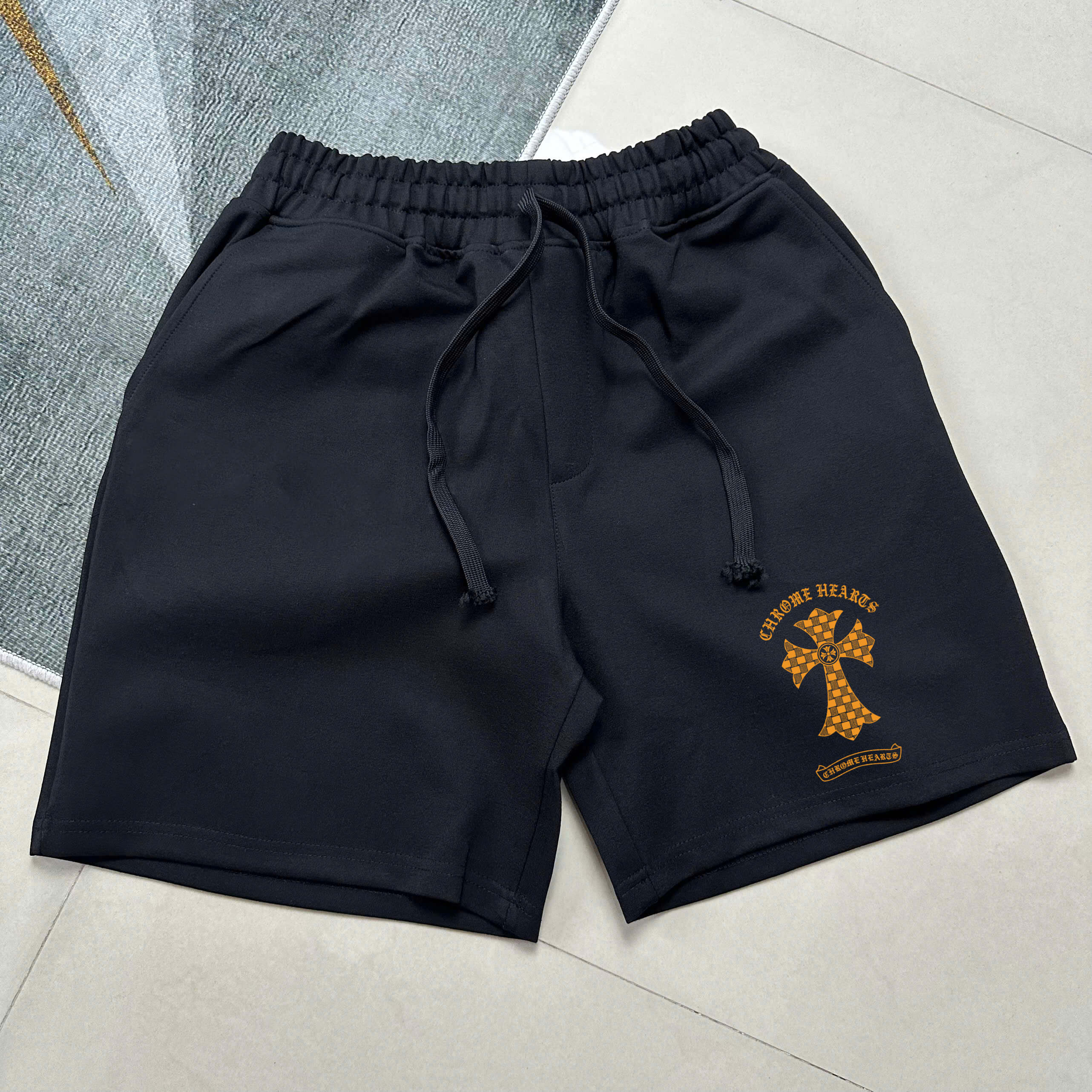 Quần Shorts Nỉ Chrome Hearts Gold Camo Cross Form Rộng – Streetwears SG