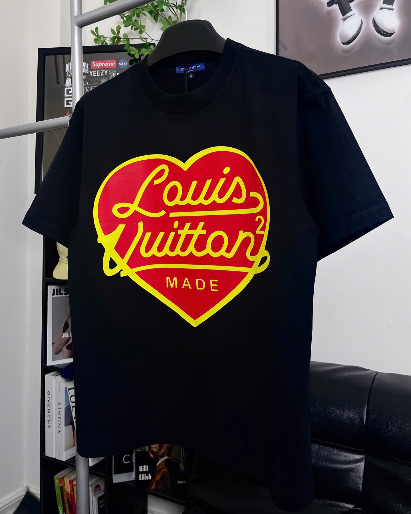 Áo Thun Louis Vuitton Made Heart Cotton Form Rộng Unisex - Streetwears SG - LV-3