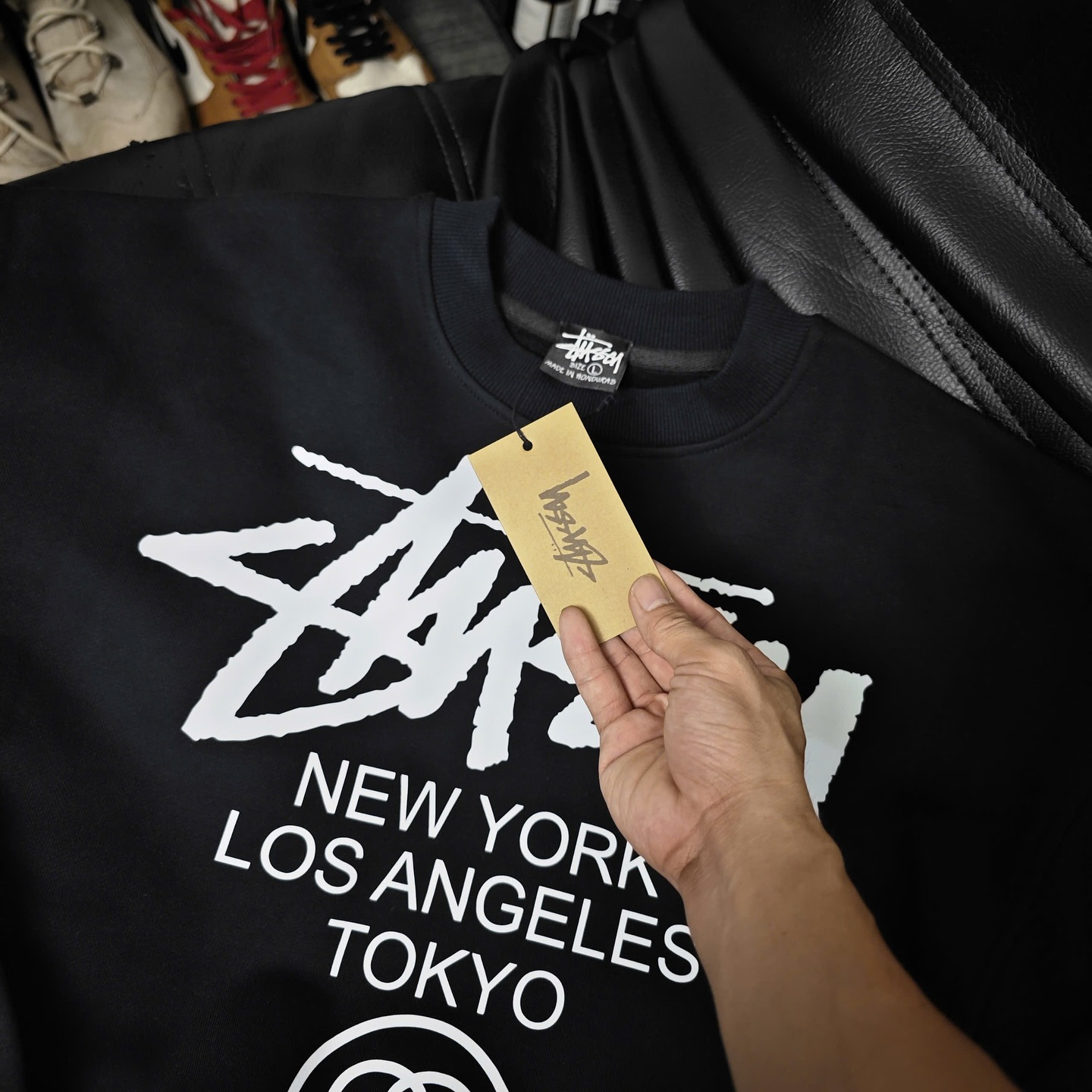 Áo Sweater Stussy World Tour Cities Cotton Form Rộng Unisex - Streetwears SG - SWSTU-9