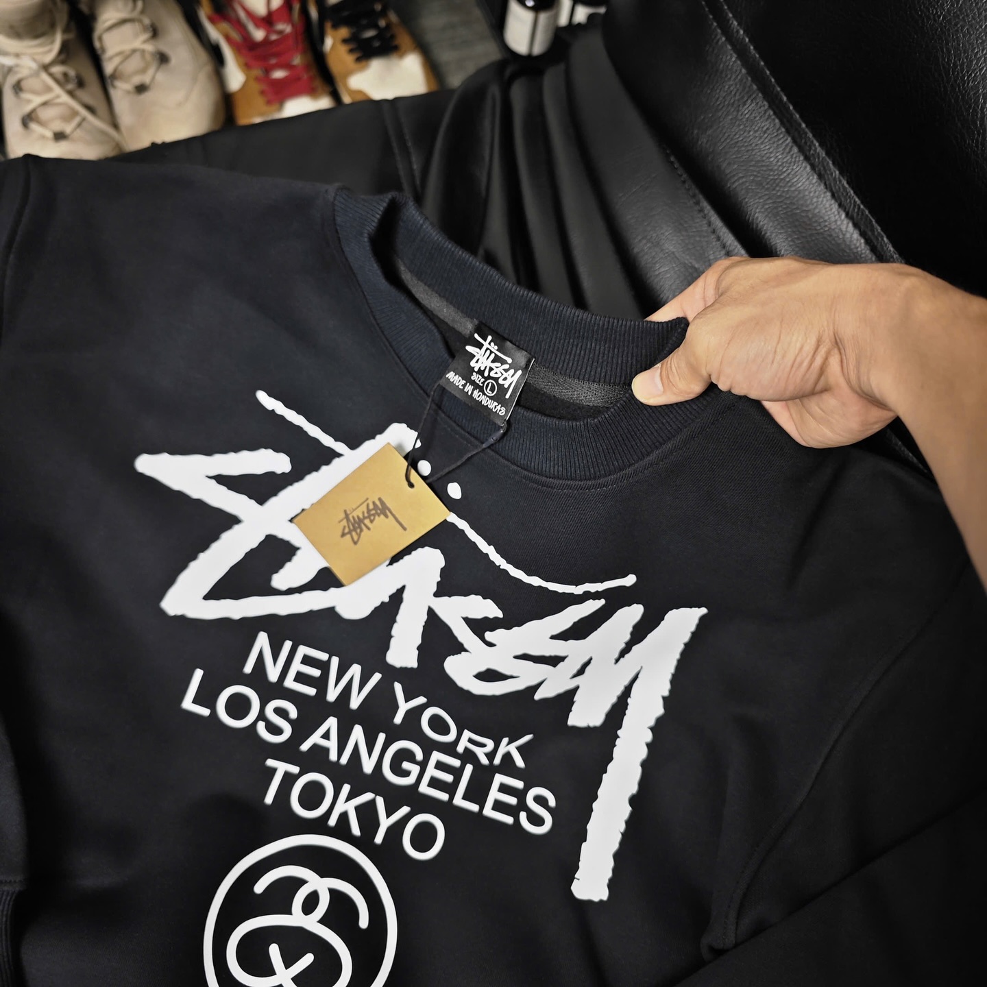 Áo Sweater Stussy World Tour Cities Cotton Form Rộng Unisex - Streetwears SG - SWSTU-9