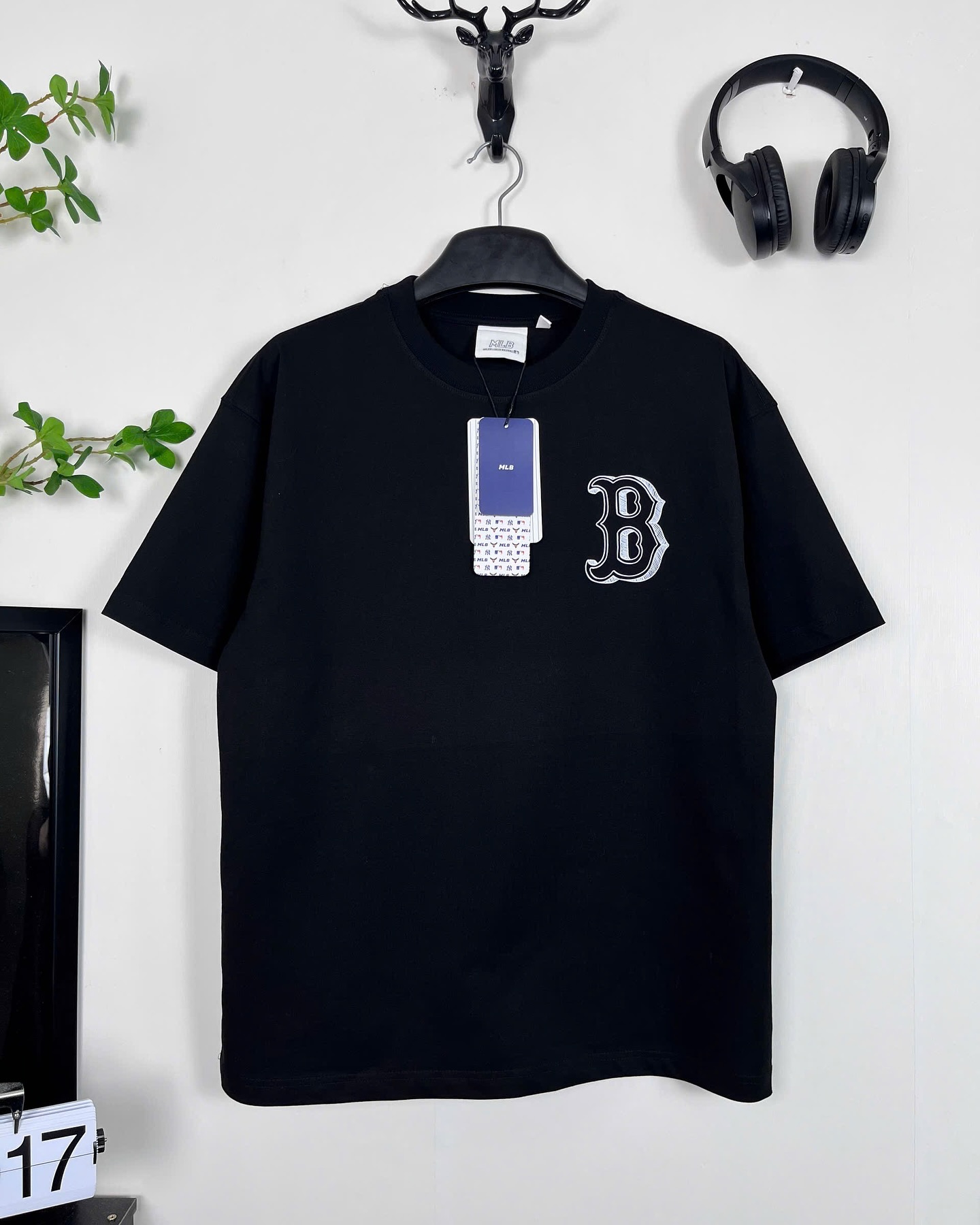 Áo Thun MLB Boston Letter Logo Cotton Form Rộng Unisex - Streetwears SG - MLBBT-1