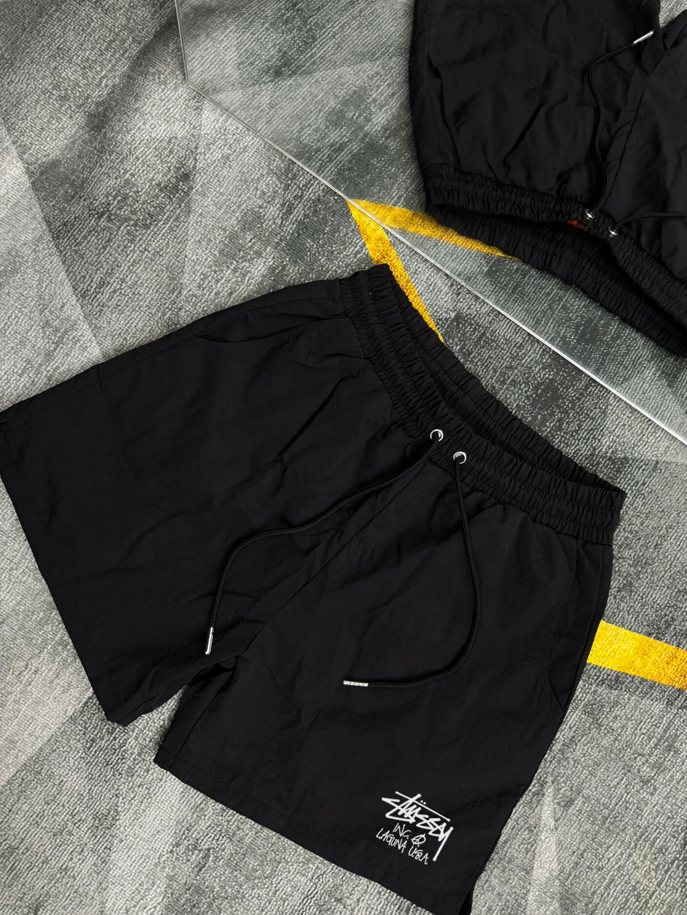 Quần Shorts Dù Stussy Signature Laguna Form Rộng – Streetwears SG