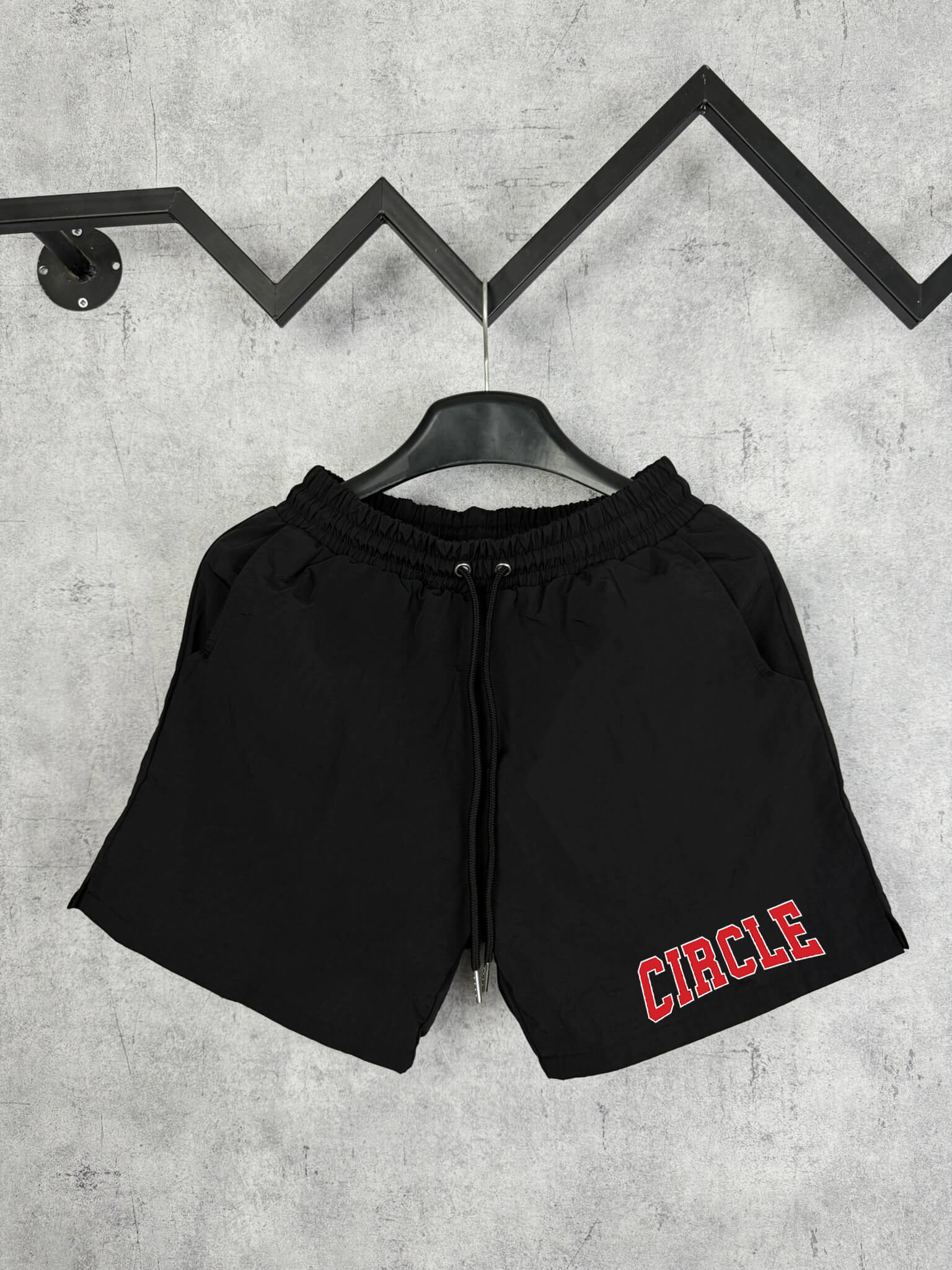 Quần Shorts Dù Circle Red Logo Form Rộng – Streetwears SG