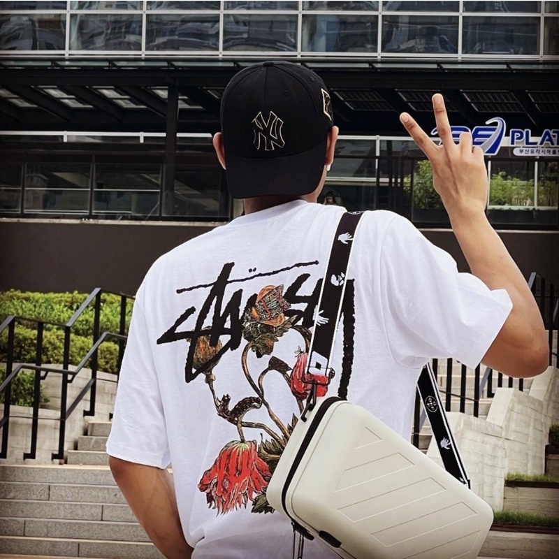 Áo thun Basic Stussy WITHERED FLOWER Tee - Streetwears SG - STU-17