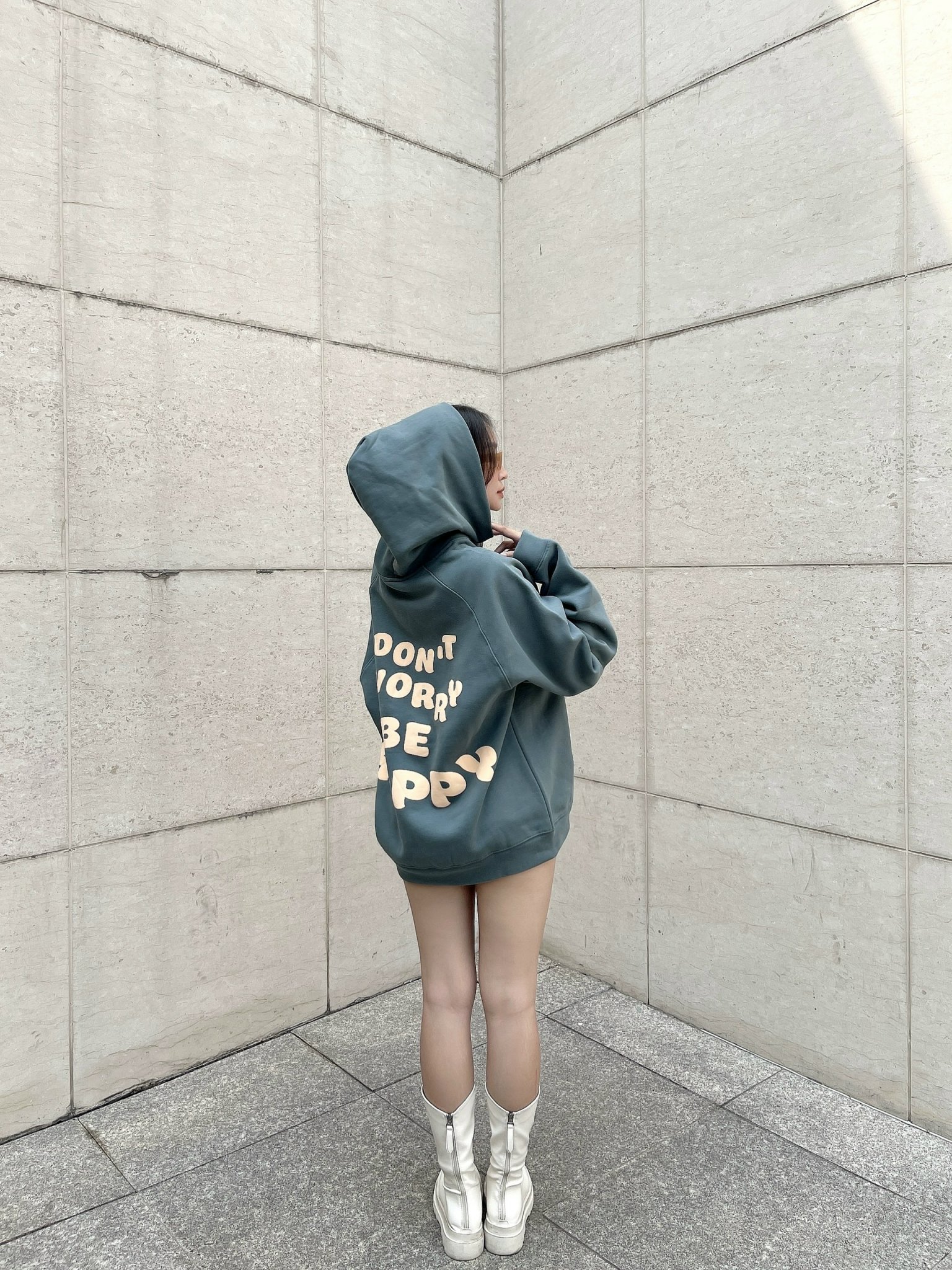 Áo Hoodie Circle Dont Worry Be Happy -Thêu Logo - In Nổi Sau Lưng