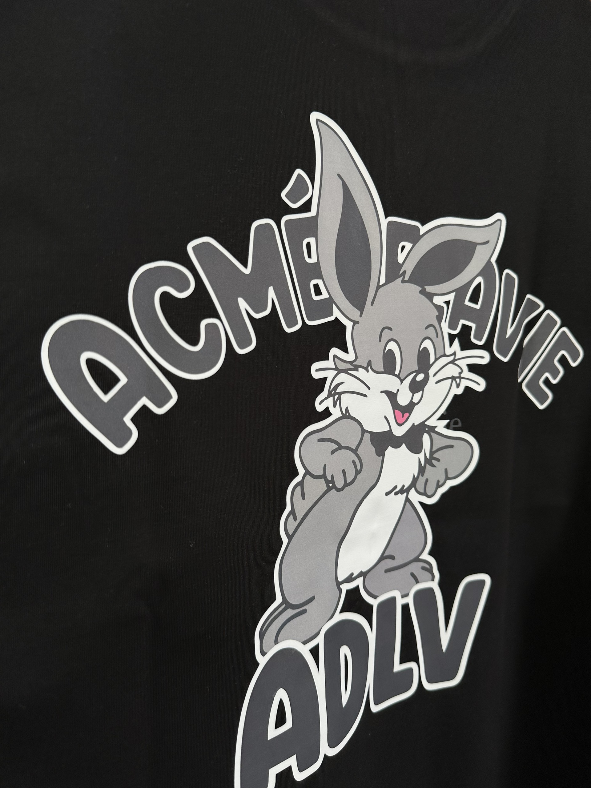 Áo thun con thỏ - Acmé de la vie - ADLV CARTOON RABBIT SHORT SLEEVE T-SHIRT - Streetwears SG