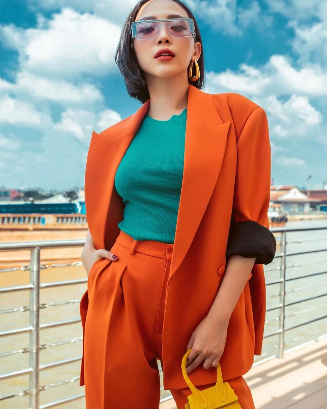 phối đồ gam màu nóng