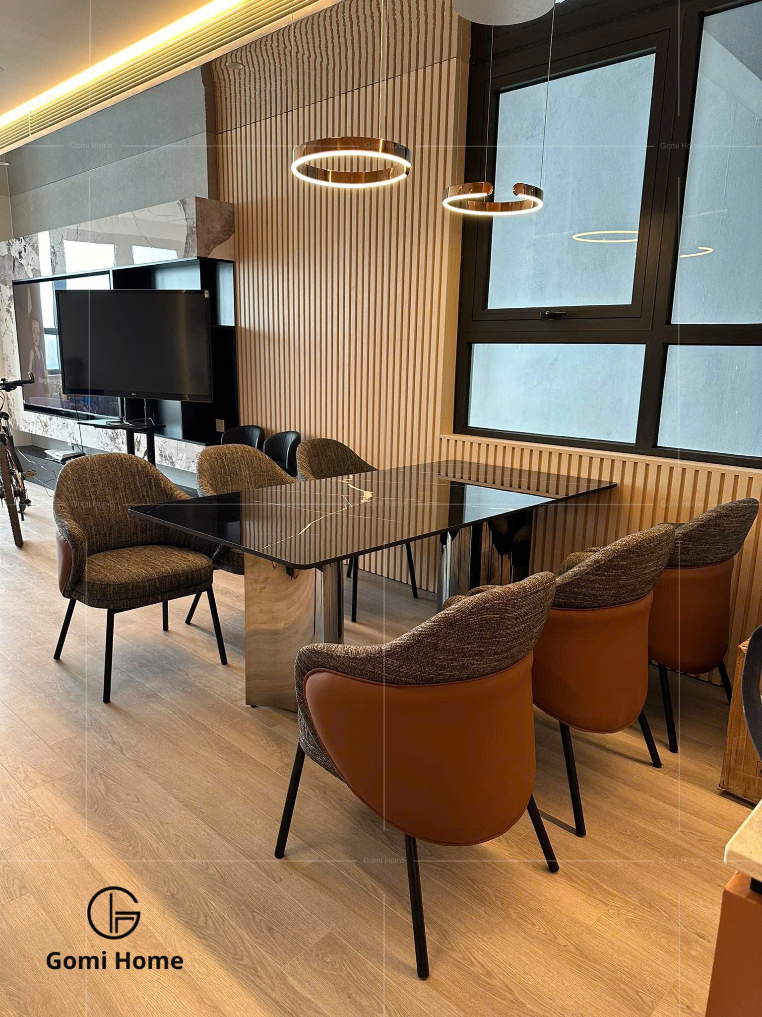 Bàn Ăn Chân Trăng Khuyết ( Đá Siêu Tinh Thể )