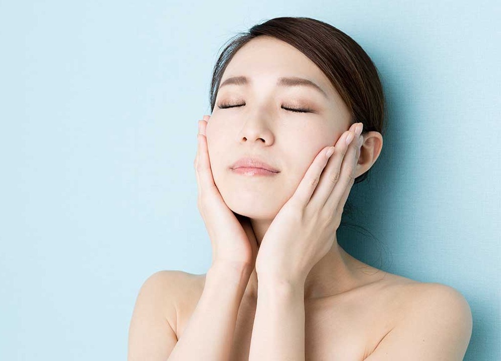 Bí quyết chăm sóc da nhạy cảm khỏe đẹp mỗi ngày Bí quyết chăm sóc da nhạy cảm khỏe đẹp mỗi ngày