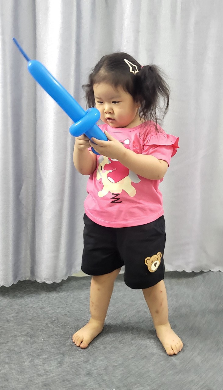 ÁO KIỂU BÉ GÁI GẤU DÂU