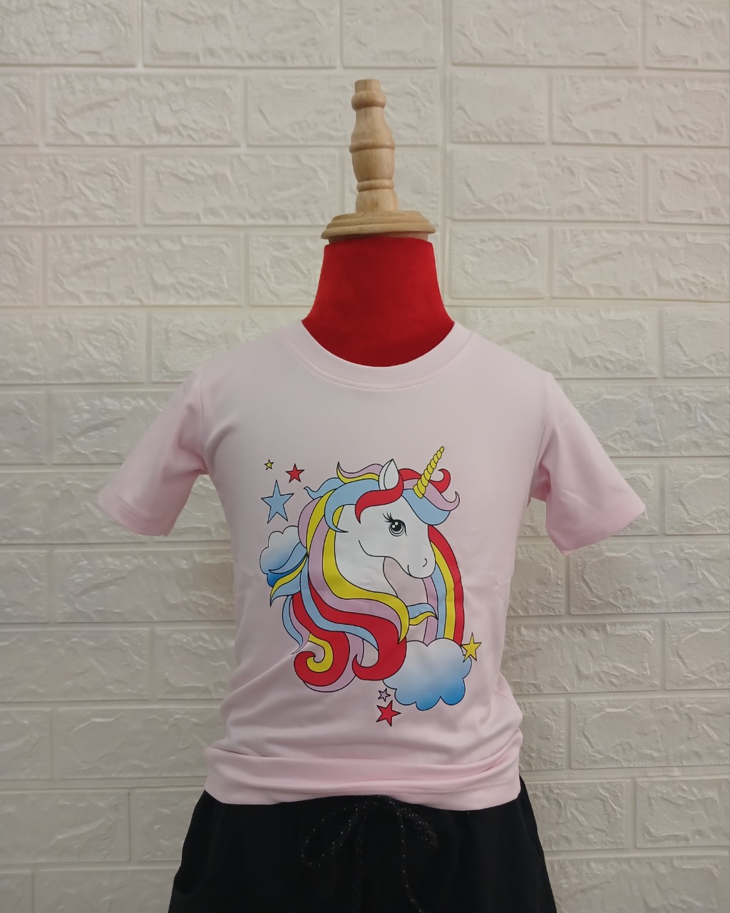 ÁO T-SHIRT HỒNG PONY