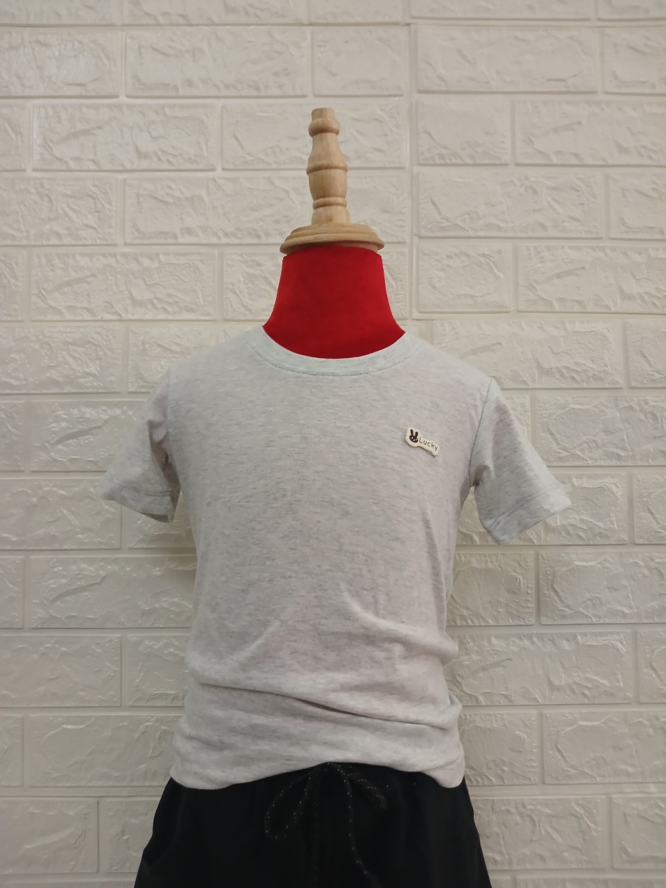 ÁO T-SHIRT UNISEX THỎ LUCKY