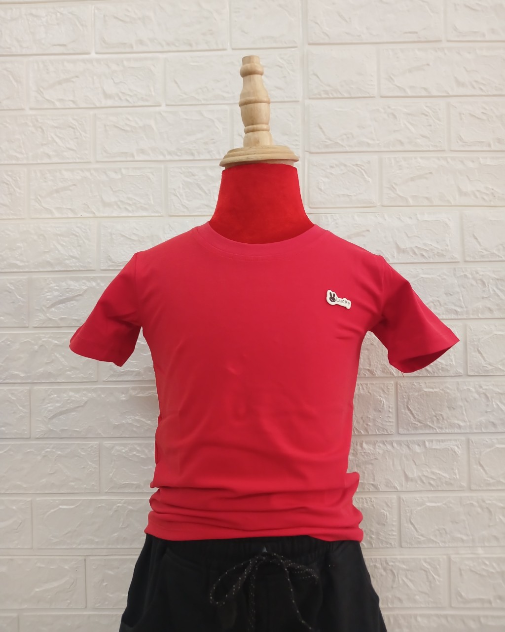 ÁO T-SHIRT UNISEX THỎ LUCKY