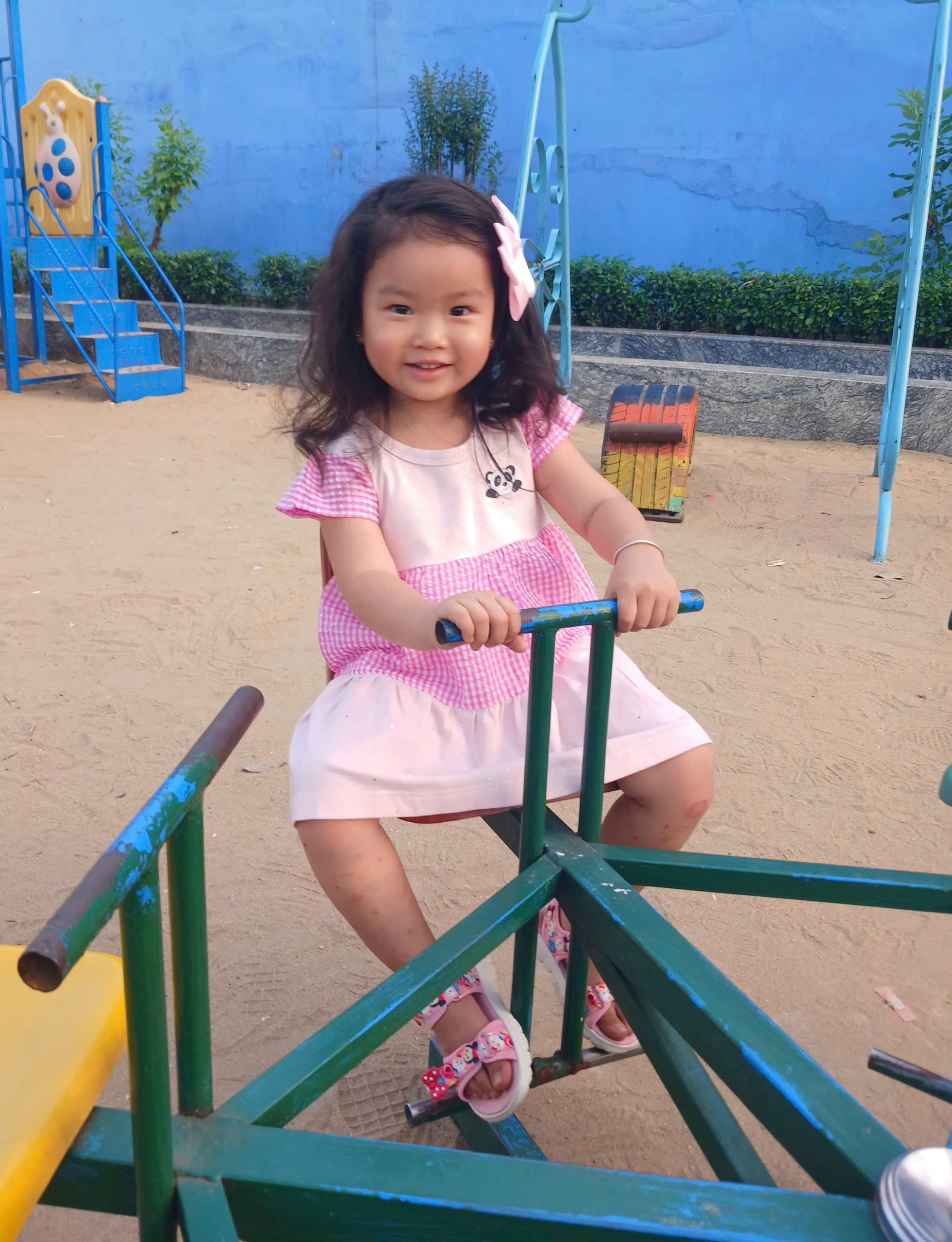 ĐẦM BG KIM TUYẾN 3 TẦNG PHỐI CARO XỐP