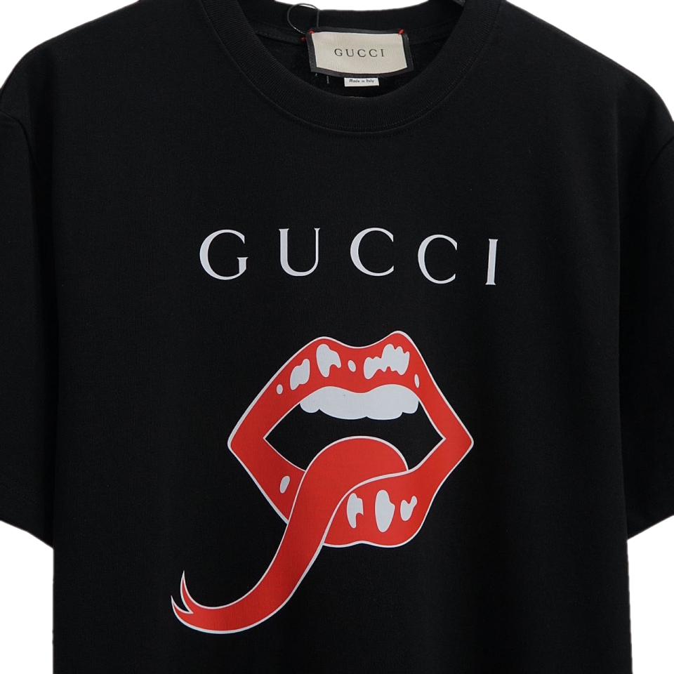 Gucci Mouth Print T shirt Black Hangau.vn