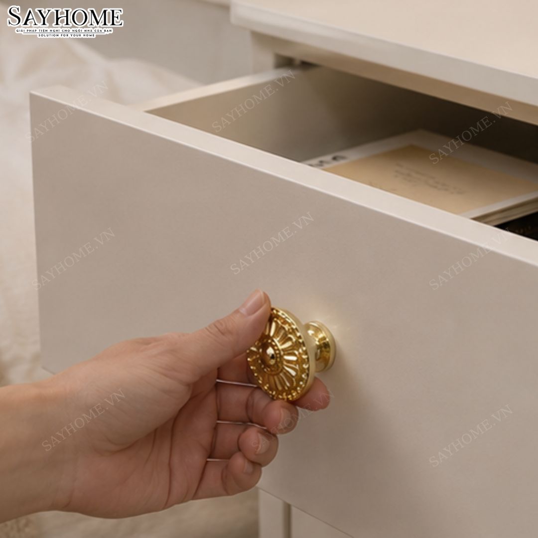 Núm tủ tân cổ điển vintage màu vàng gold SH82V97N tại thành phố Hồ Chí Minh