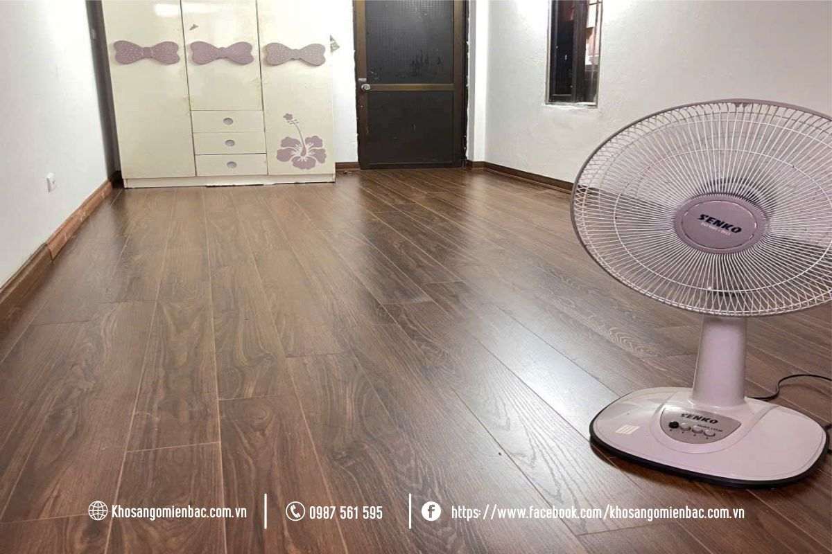 Sàn gỗ cốt nâu Royalwood 1268-12mm giá rẻ