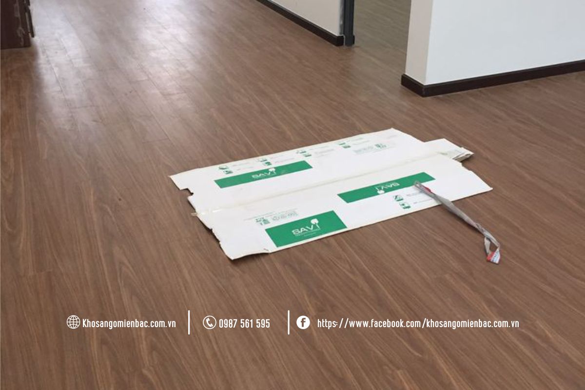 Thi Công sàn gỗ Savi SV909