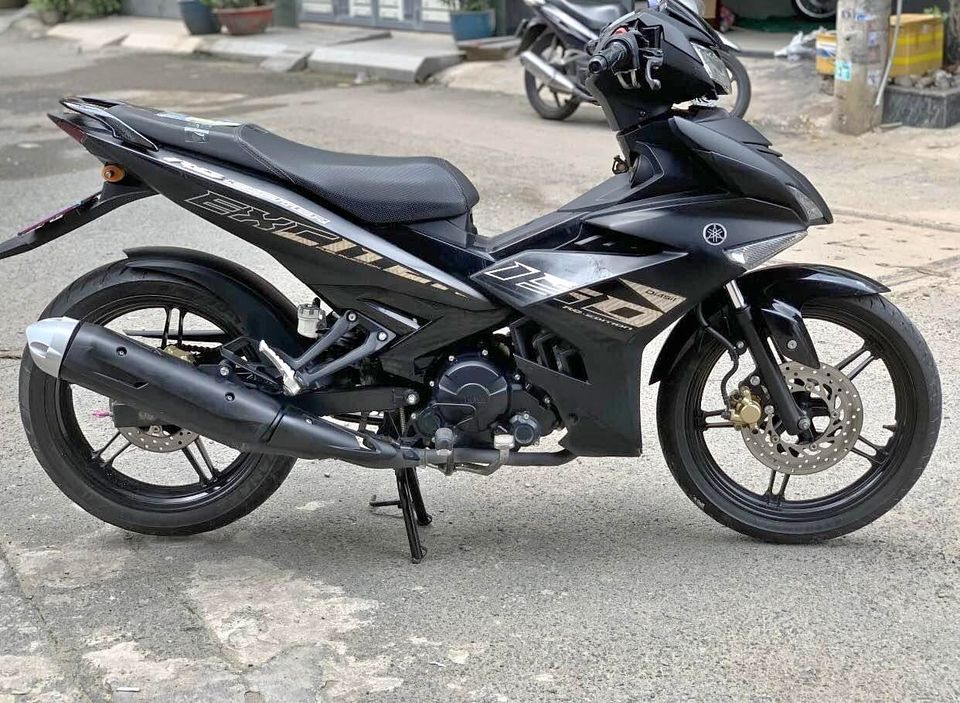 Xe exciter bị hụt ga khi không đổ đầy bình xăng - Đi tìm nguyên nhân