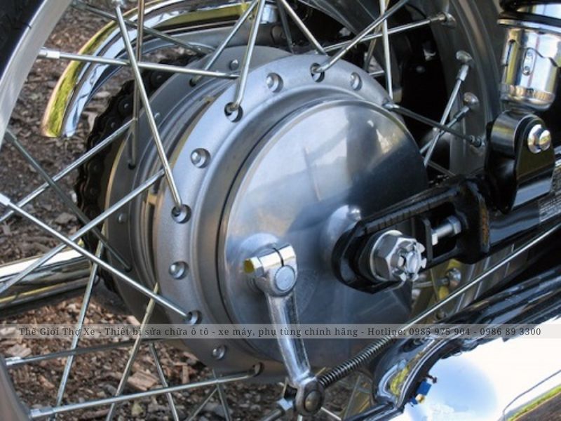 Phanh tang trống thường được trang bị trên các dòng xe số hoặc xe máy đời cũ 