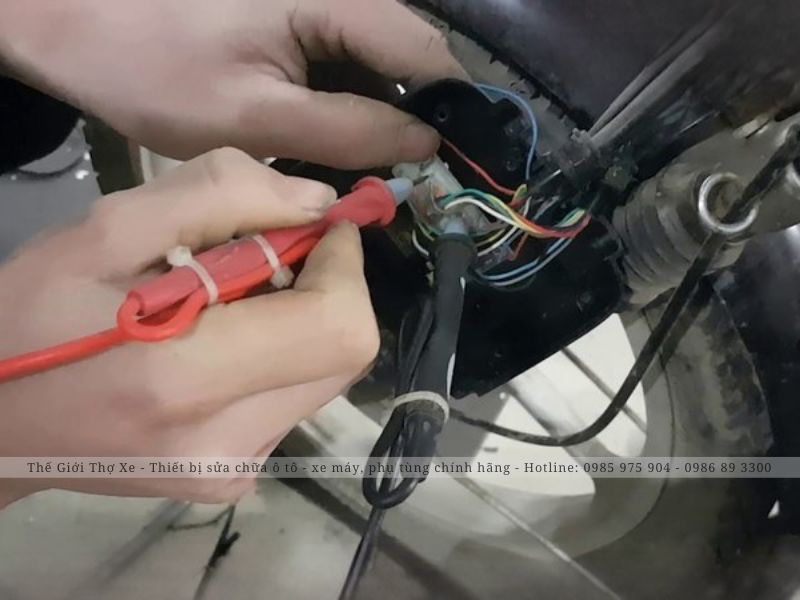 Giá sửa đèn xi nhan xe máy sẽ phụ thuộc vào từng lỗi hư hỏng 