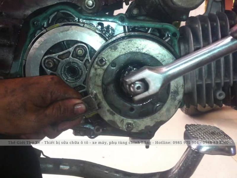 Nên thay nồi xe máy khi xe đã vận hành được 20,000km 