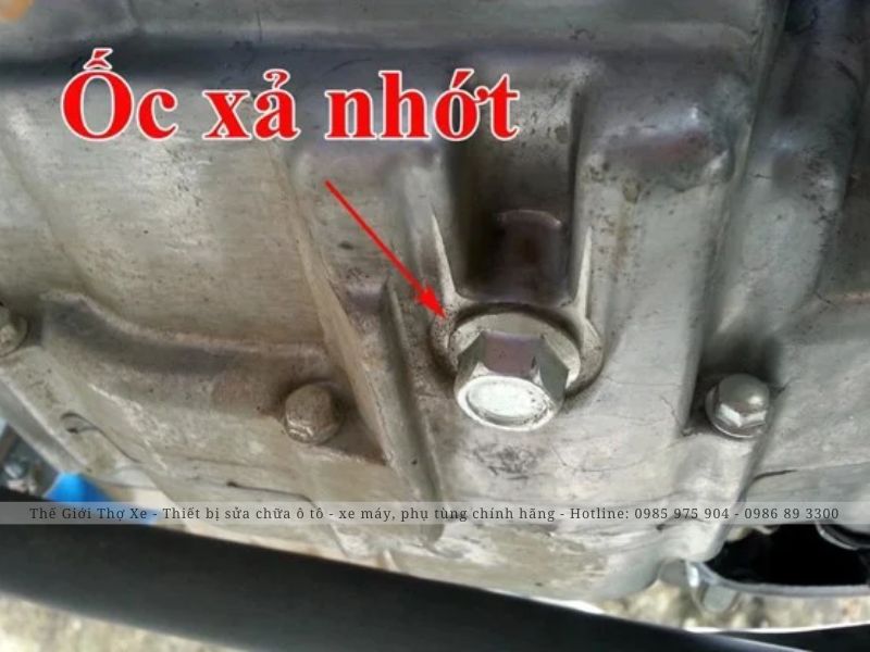 Vị trí ốc xả nhớt xe máy 