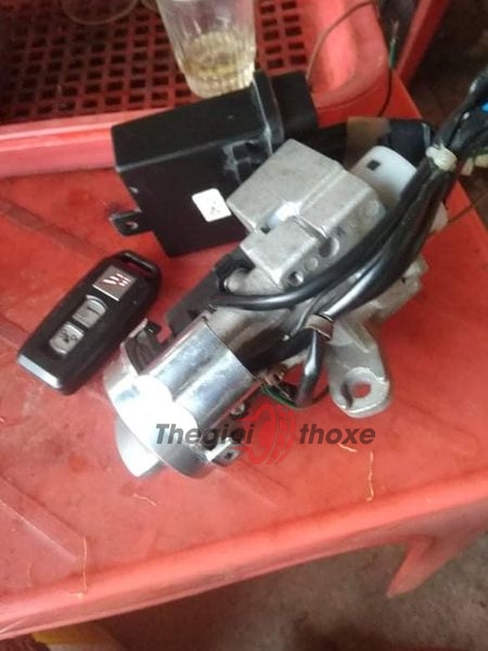 thay thế tụ điện nổ bằng một cái mới