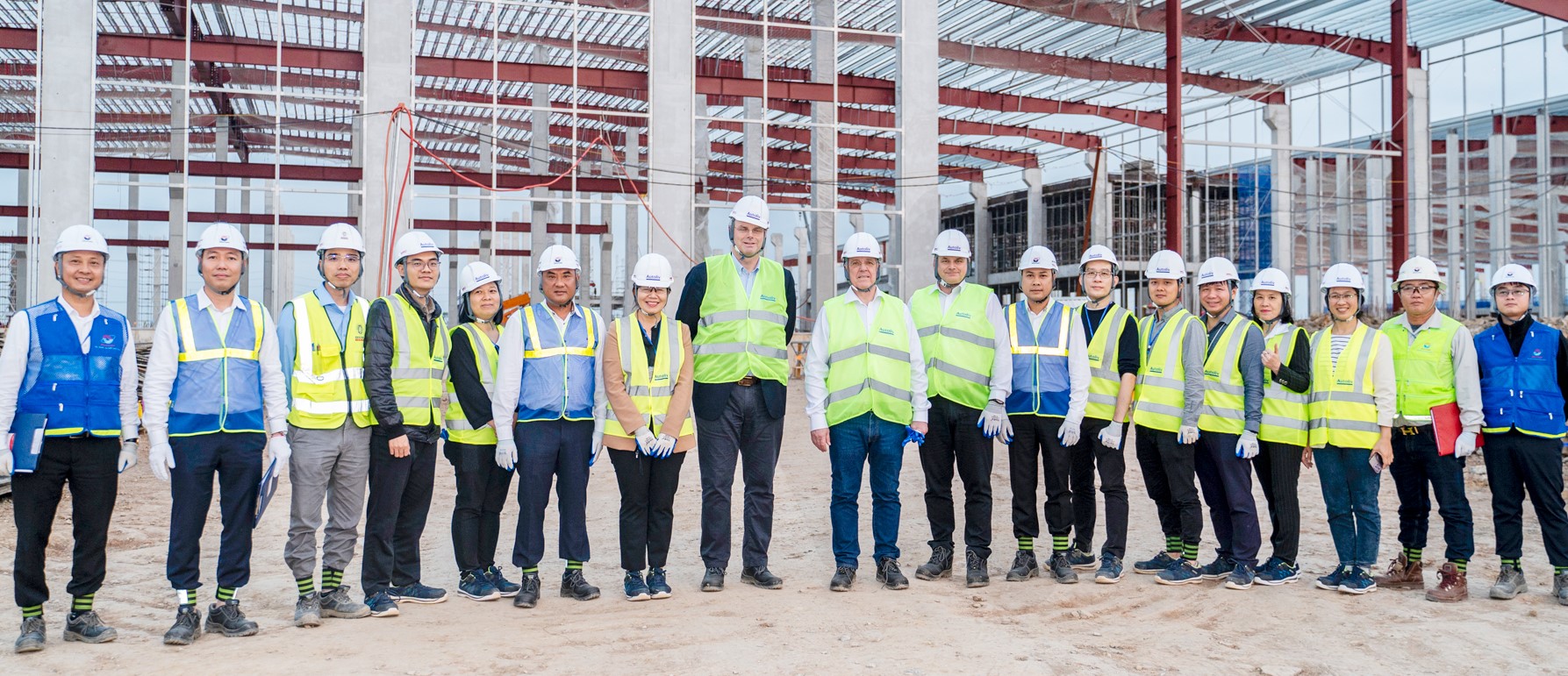 Chủ tịch Tập đoàn Autoliv thăm và làm việc tại dự án Nhà máy Autoliv Việt Nam.