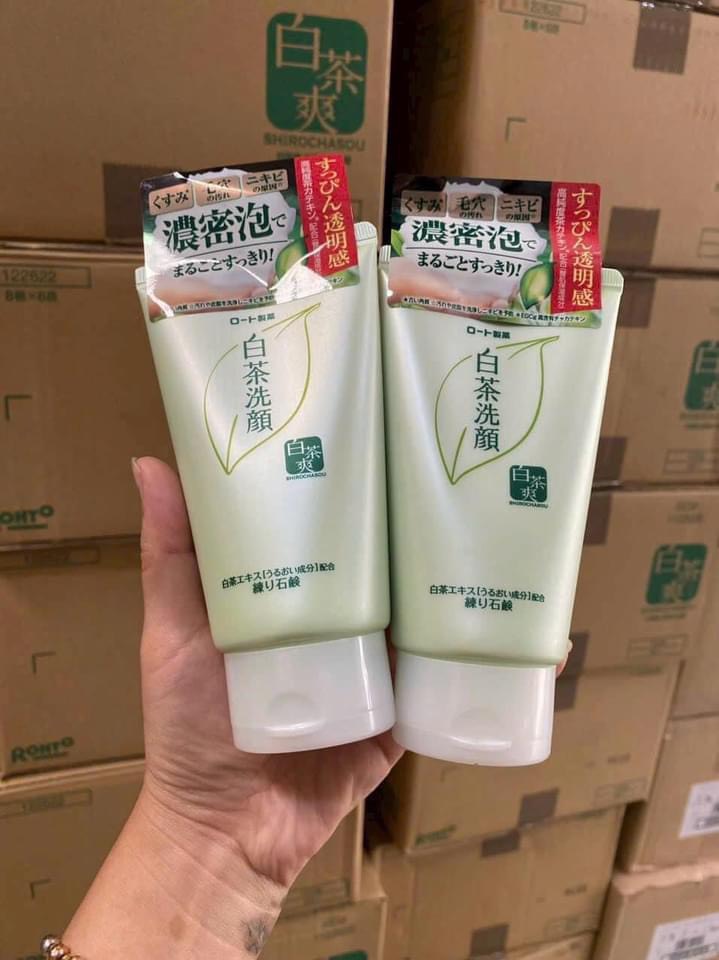 Sữa Rửa Mặt Trà Xanh Matcha Rohto Shirochasou (120g)