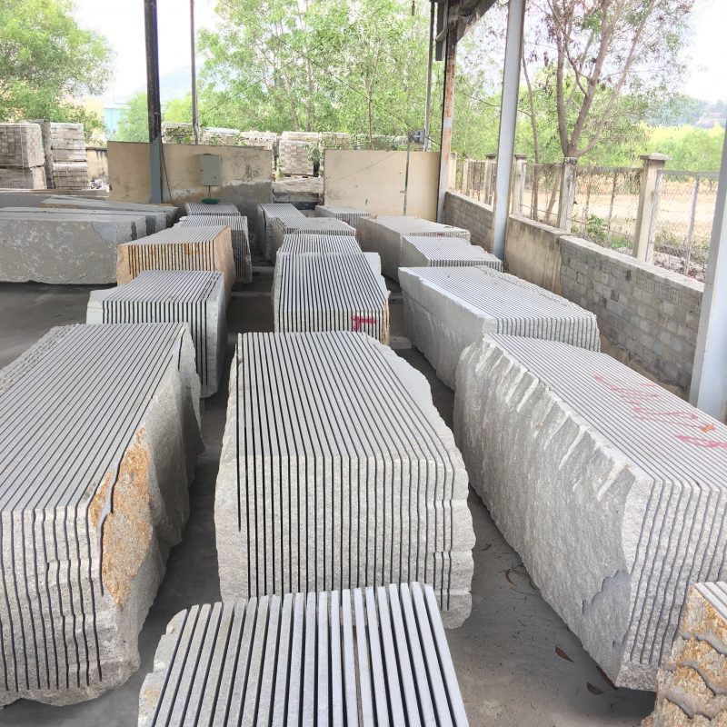 Đá Làm Cầu Thang Công ty TNHH sản xuất thương mại Hoàng Việt