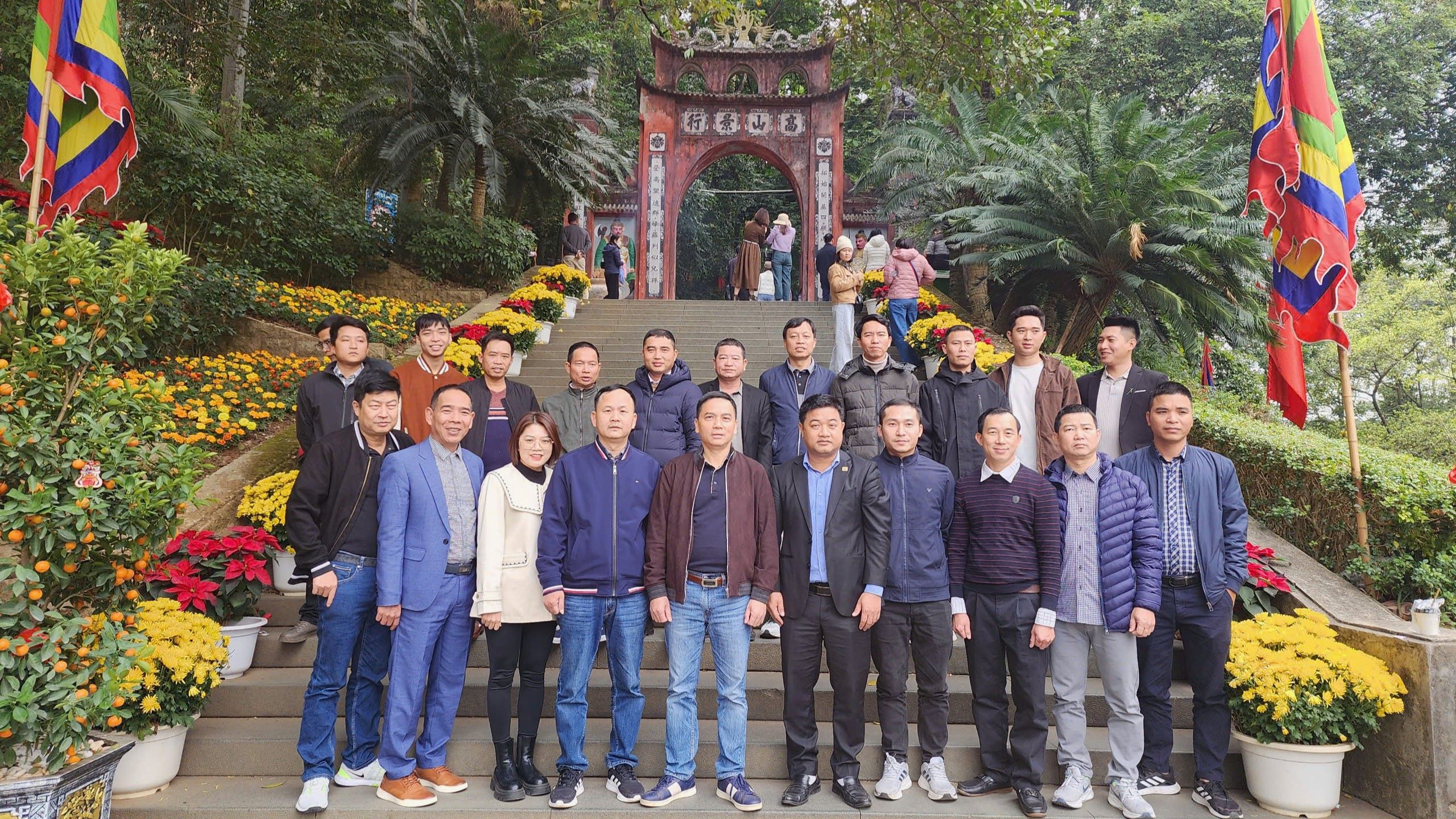 Công ty Cổ phần INVESTCORP 10 Du xuân Ất Tỵ 2025