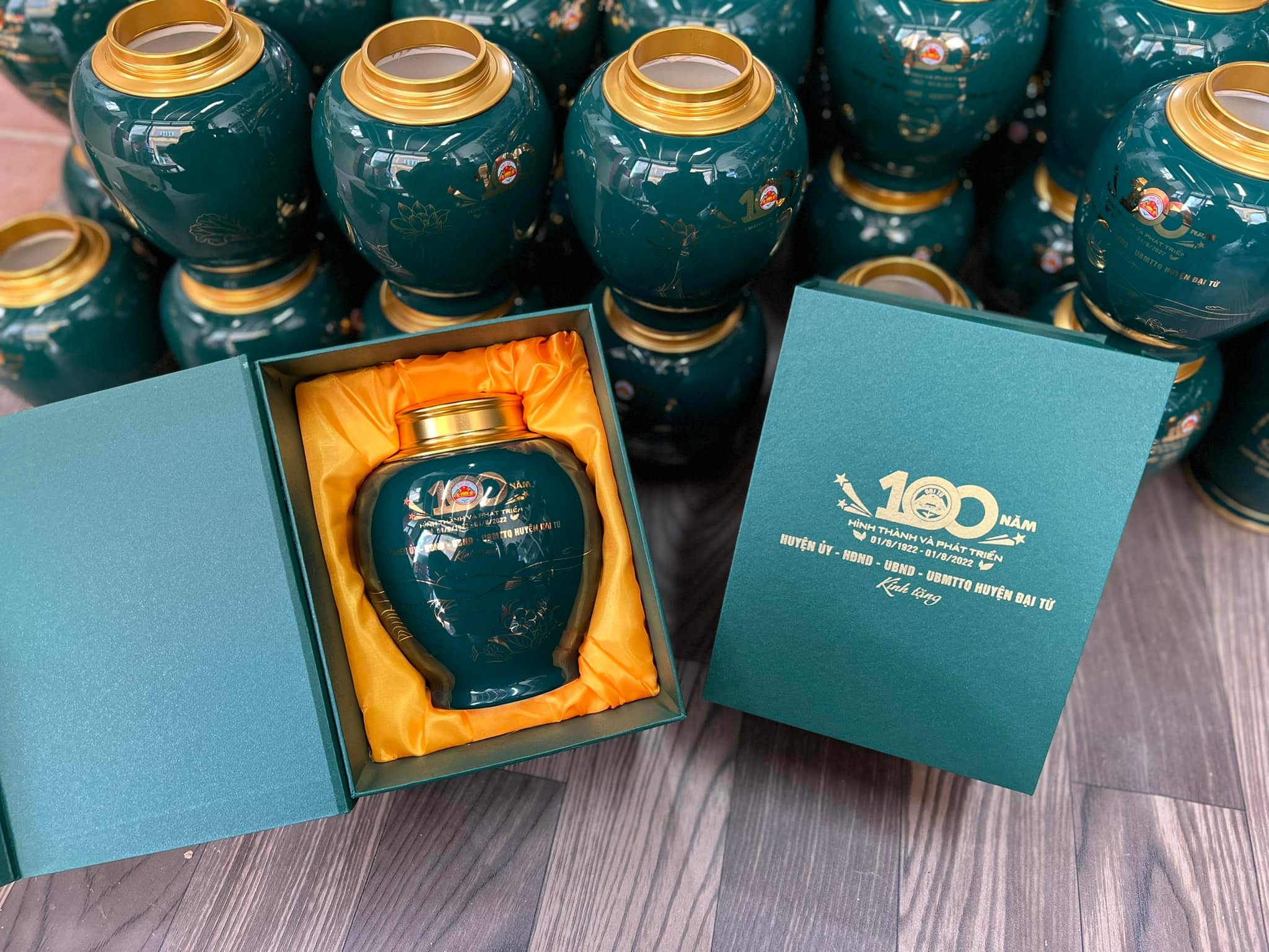 hũ chè hộp đựng trà in logo doanh nghiệp theo yêu cầu