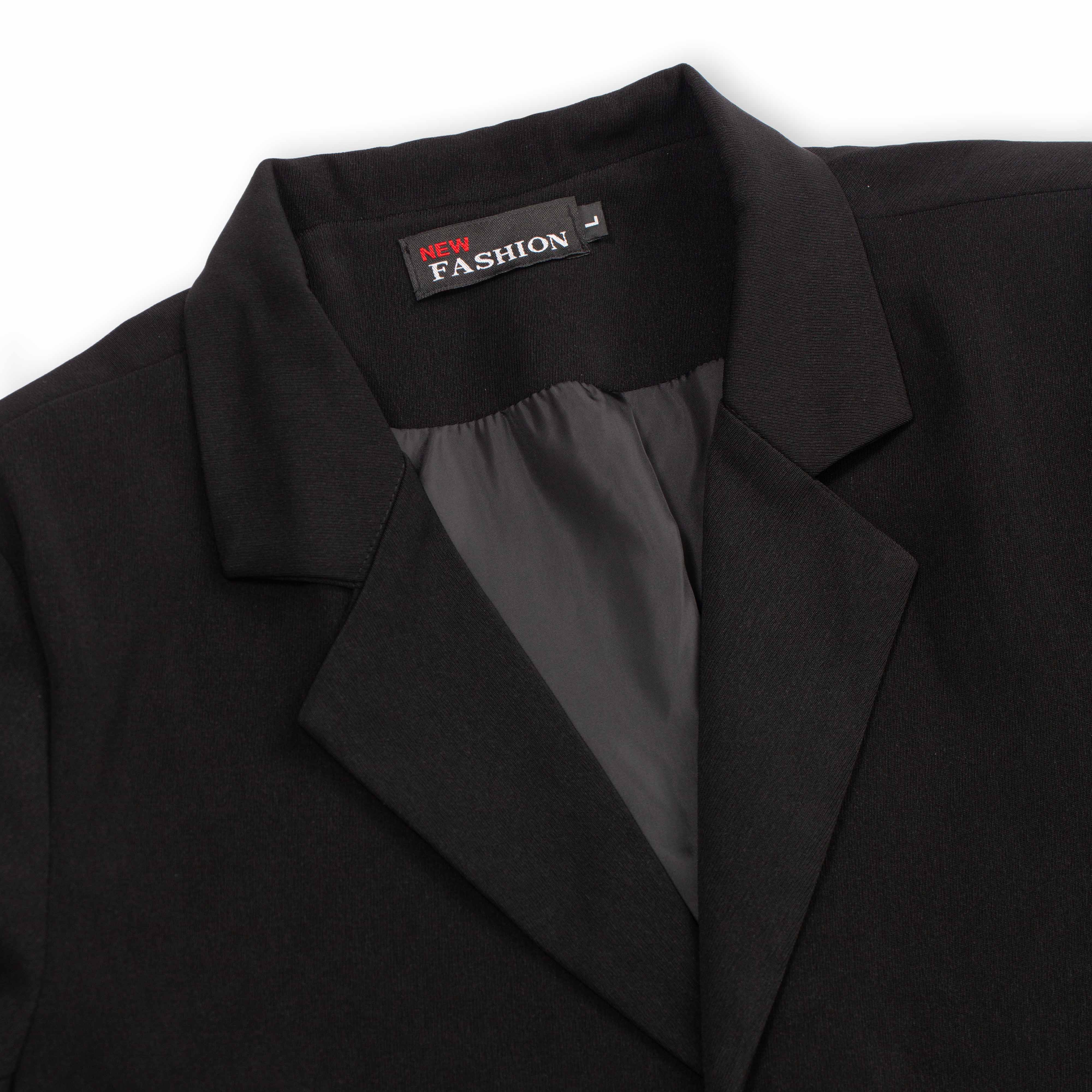 Áo khoác blazer có đệm vai form rộng