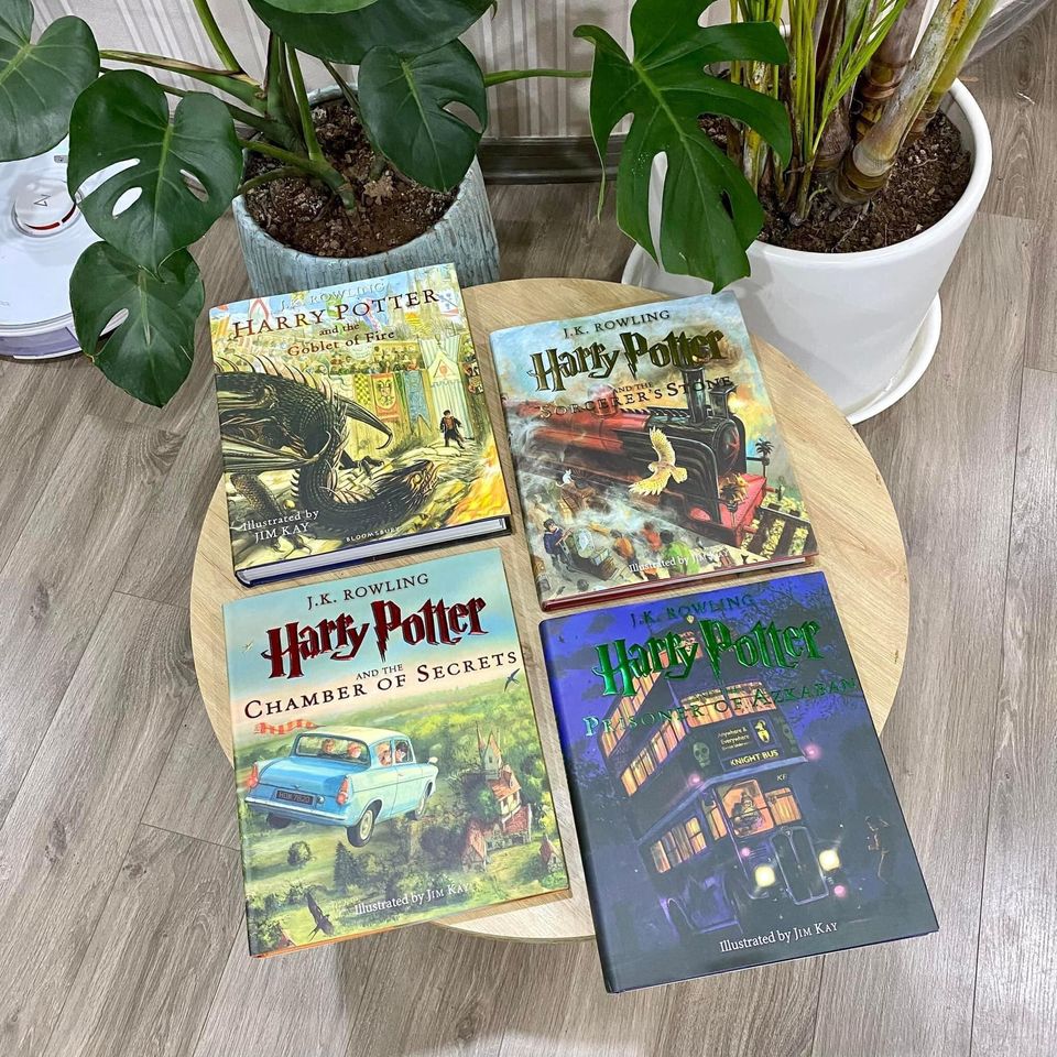 HARRY POTTER (Sách nhập) - Bộ 5 quyển Bìa cứng siêu đẹp