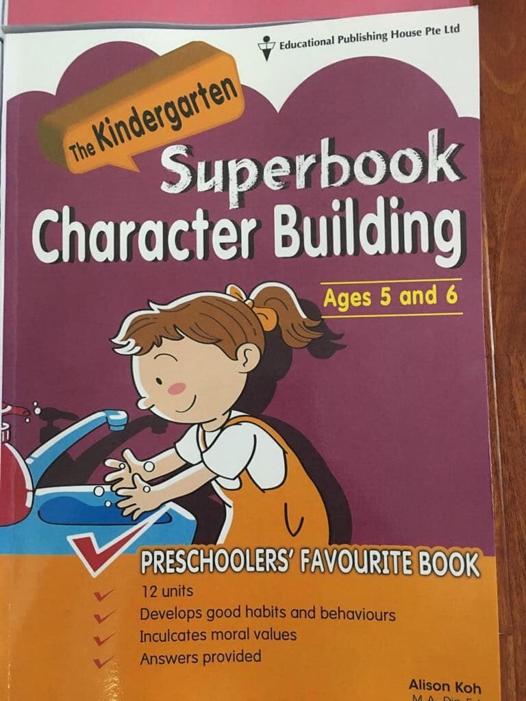 Superbook SCIENCE, MATHS, ENGLISH, CHARACTER BUILDING -  4 quyển