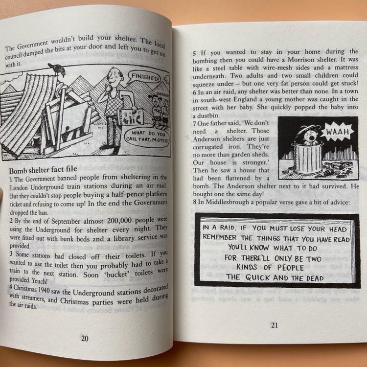 Horrible Histories Blood Curdling (Sách nhập) - 20 quyển