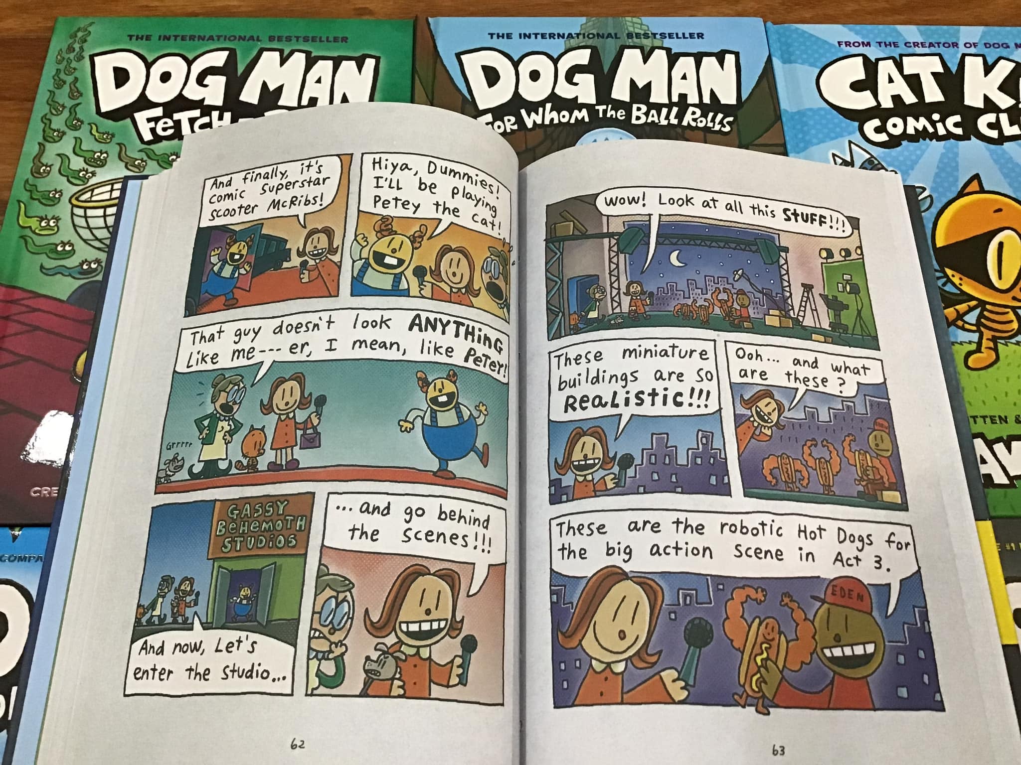 Dog man (Sách nhập) - 18 quyển bìa cứng mới nhất + File Mp3