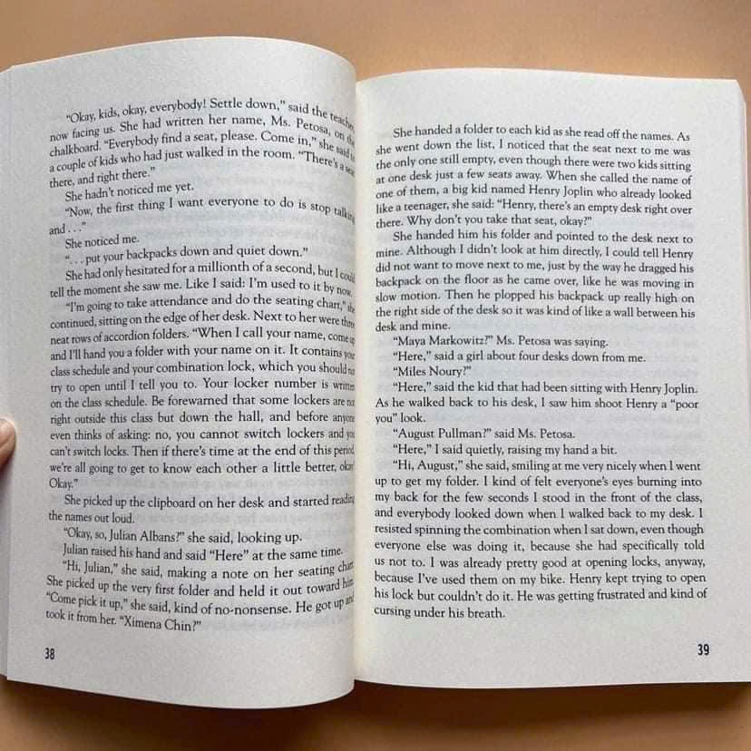 365 DAYS OF WONDER  BOXED SET - Trọn bộ 3 quyển