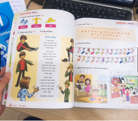 FAMILY AND FRIENDS - 1ST EDITION level 1 (gồm 2 quyển kèm file nghe)