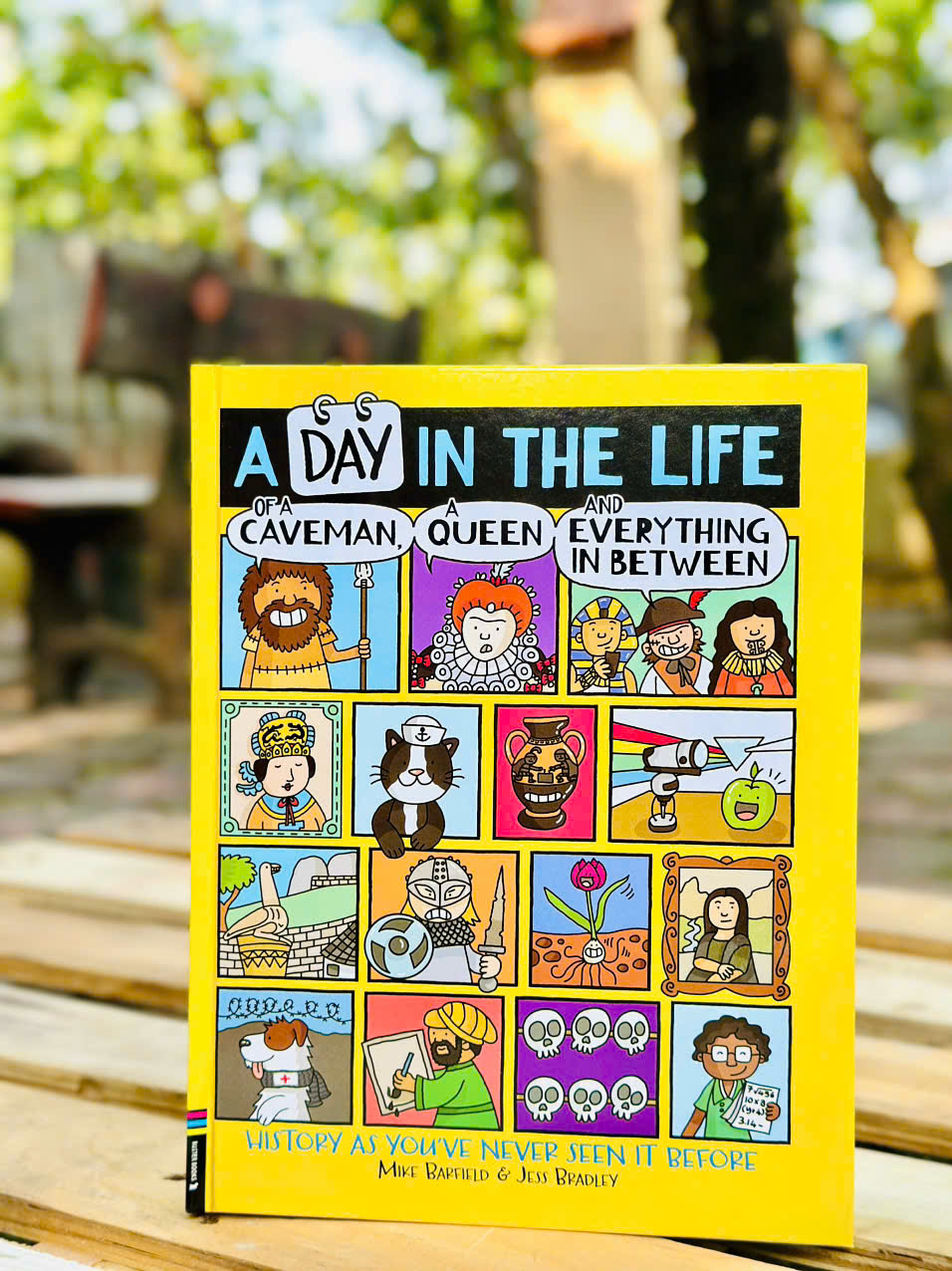 A Day in the Life of a poo, a GNU and You (Sách nhập) - bộ 3 quyển