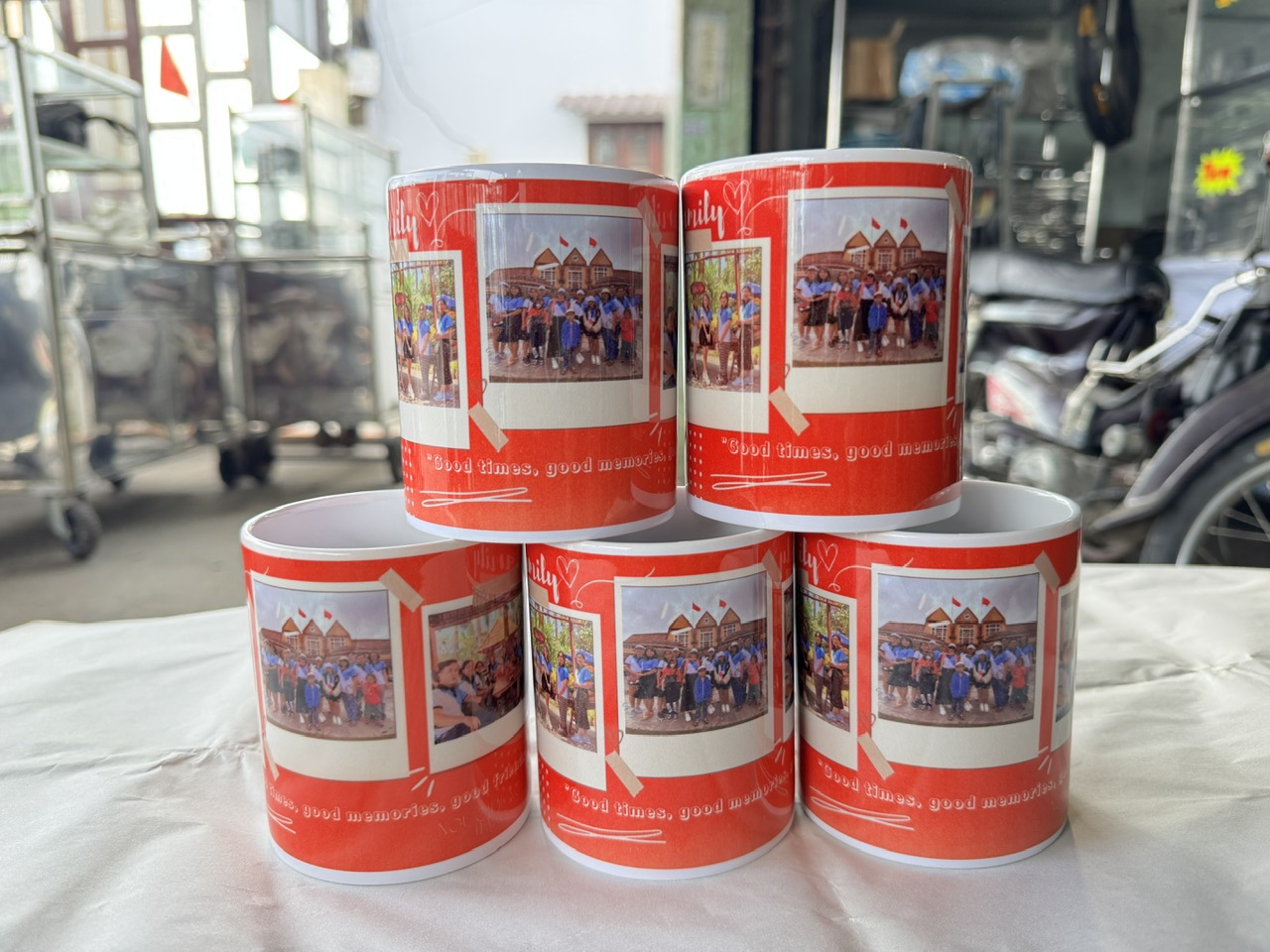 LY SỨ TRẮNG IN THEO YÊU CẦU