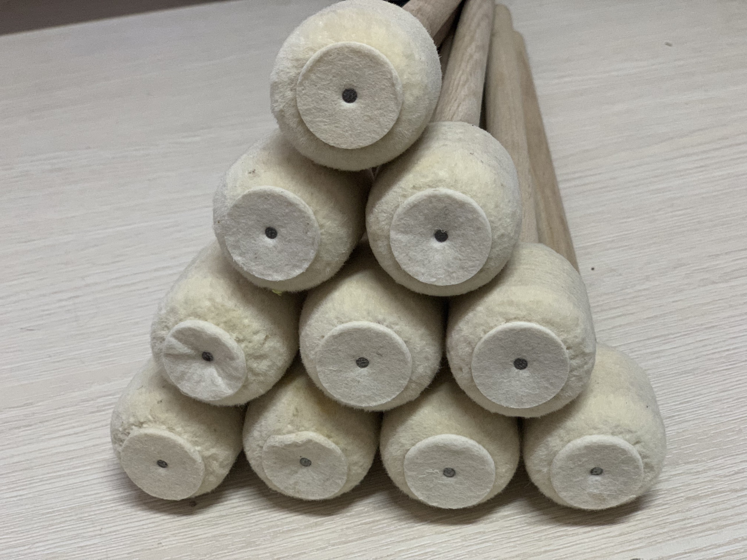Dùi trống Cái Cán Gỗ - Trắng + Nhỏ + Hàng ngoại
