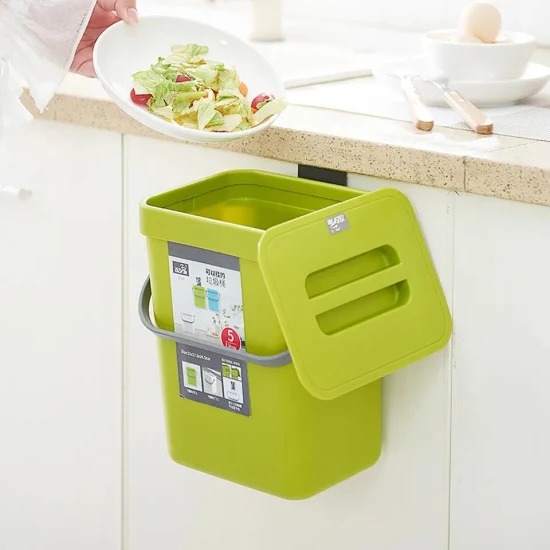 Thùng rác gắn tường thủ công