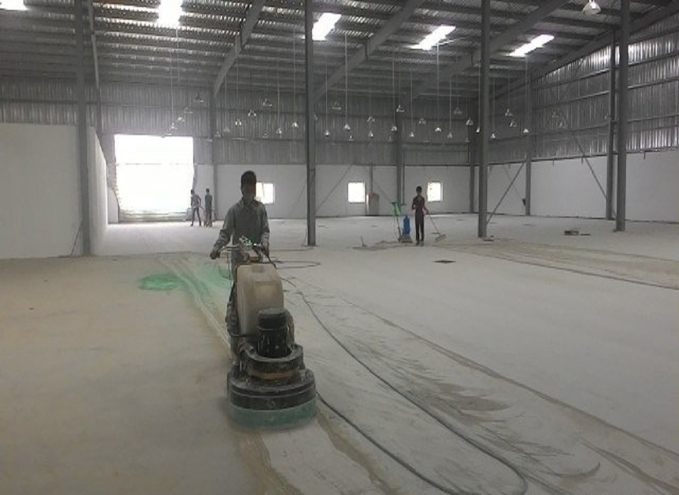 Mài sàn trước khi sơn epoxy