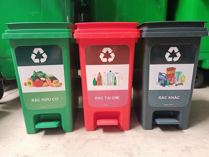 Thùng rác phân loại và lợi ích của việc phân loại rác