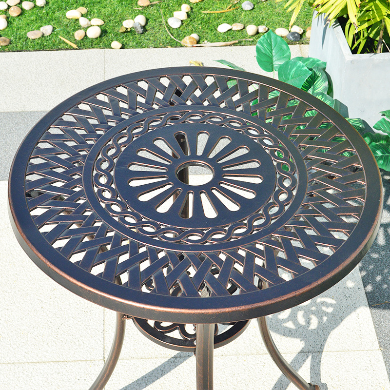 Bàn Nhôm Đúc Họa Tiết Cánh Hoa