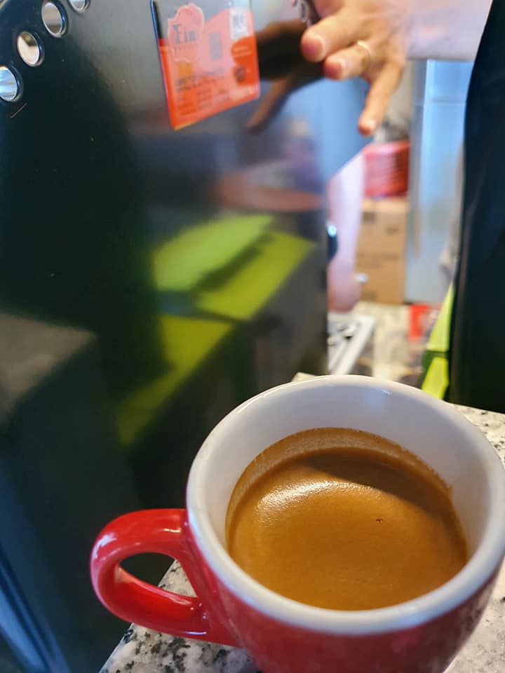 CÀ PHÊ PHA MÁY ESPRESSO GU MẠNH, ĐẬM VỊ, THƠM NHẸ